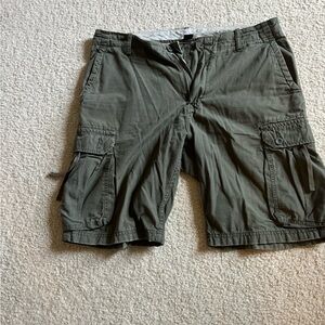 J Crew Broken In Ripstop cargo shorts. Size 34, inseam 10. Dark green.